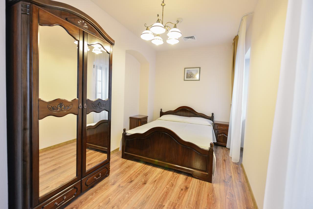 Le Petit Paris Hotell Cluj-Napoca Eksteriør bilde