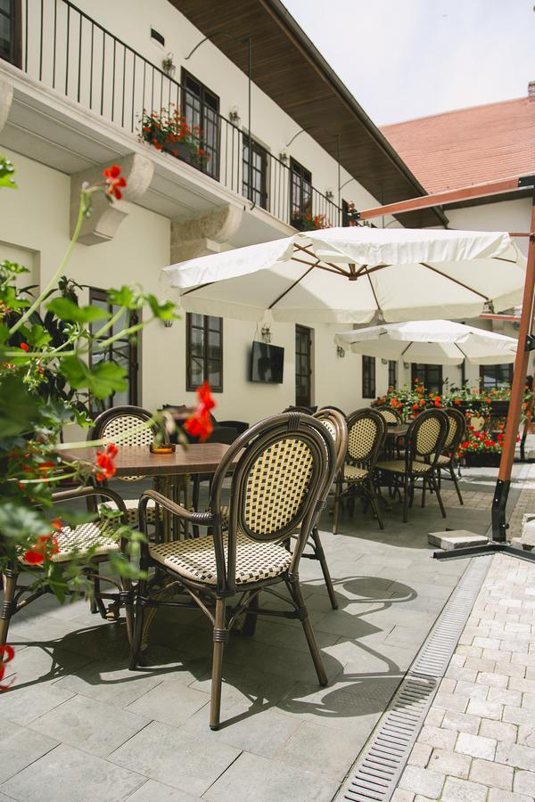 Le Petit Paris Hotell Cluj-Napoca Eksteriør bilde