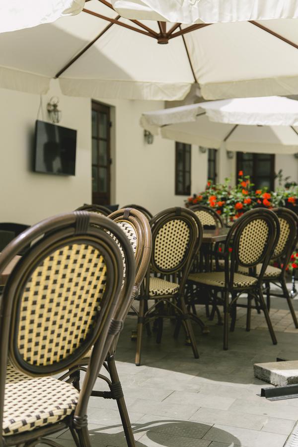 Le Petit Paris Hotell Cluj-Napoca Eksteriør bilde